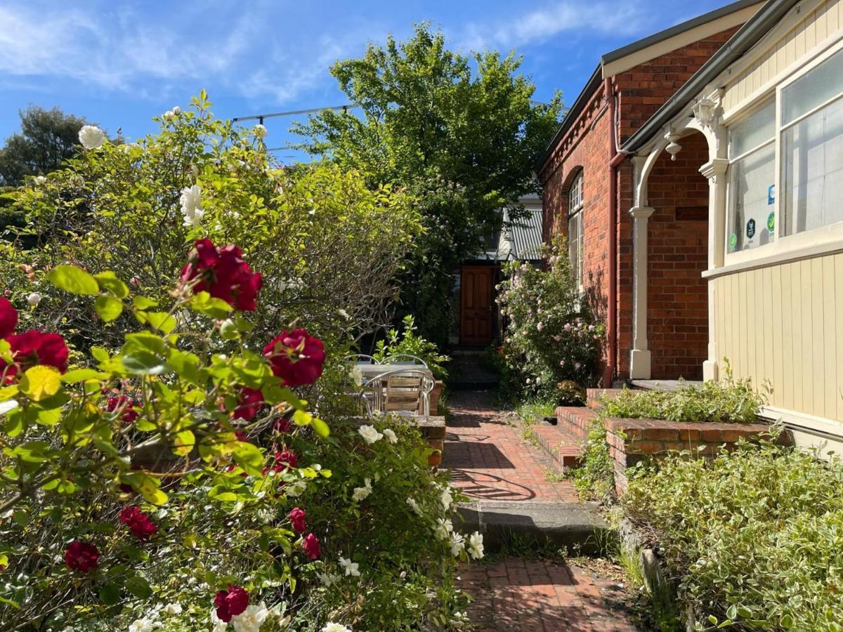 Lowena Cafe And Accommodation Hobart Exterior photo